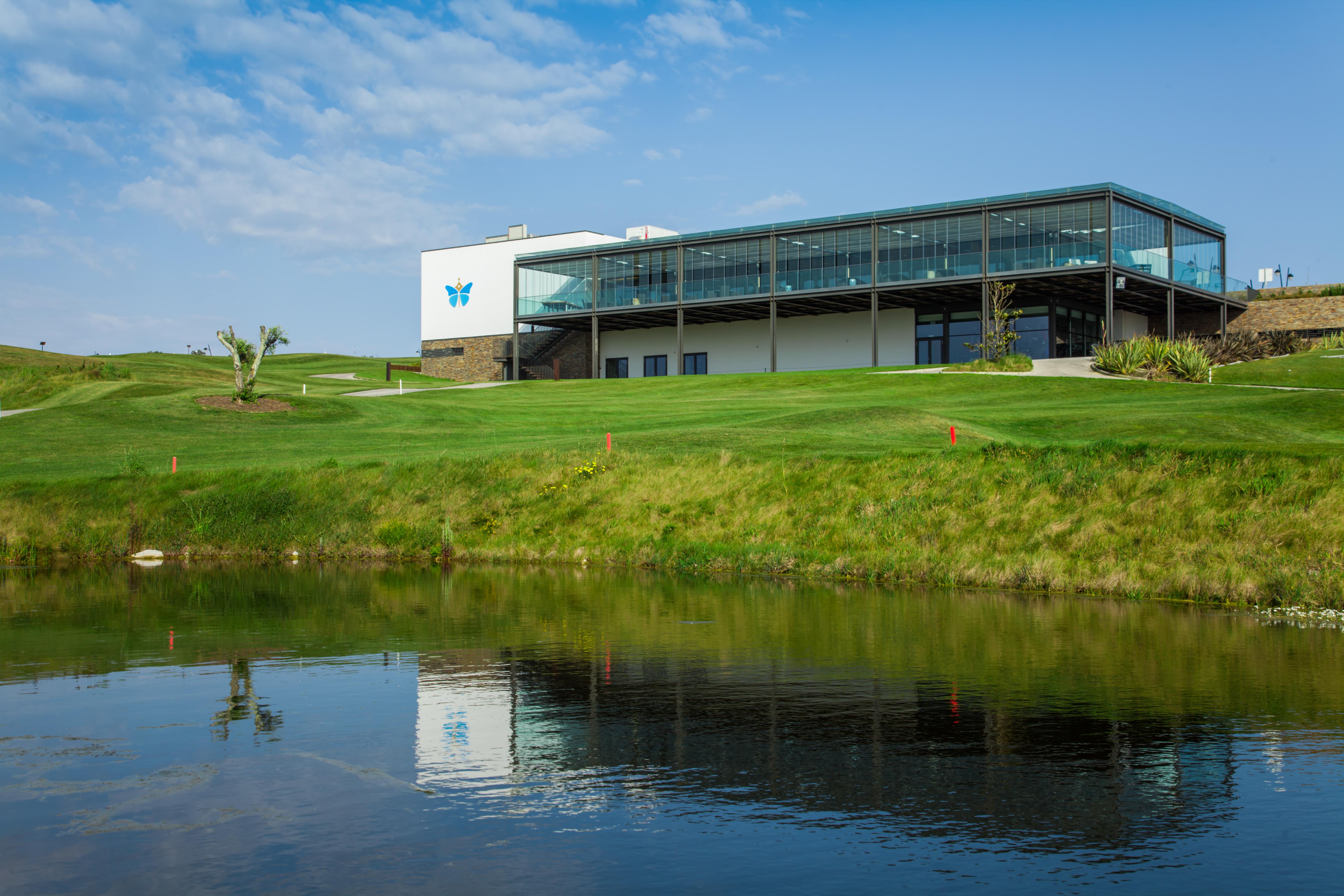 Royal Obidos Scenic Resort Praia del Rei Εξωτερικό φωτογραφία The clubhouse at the Vale Golf Resort