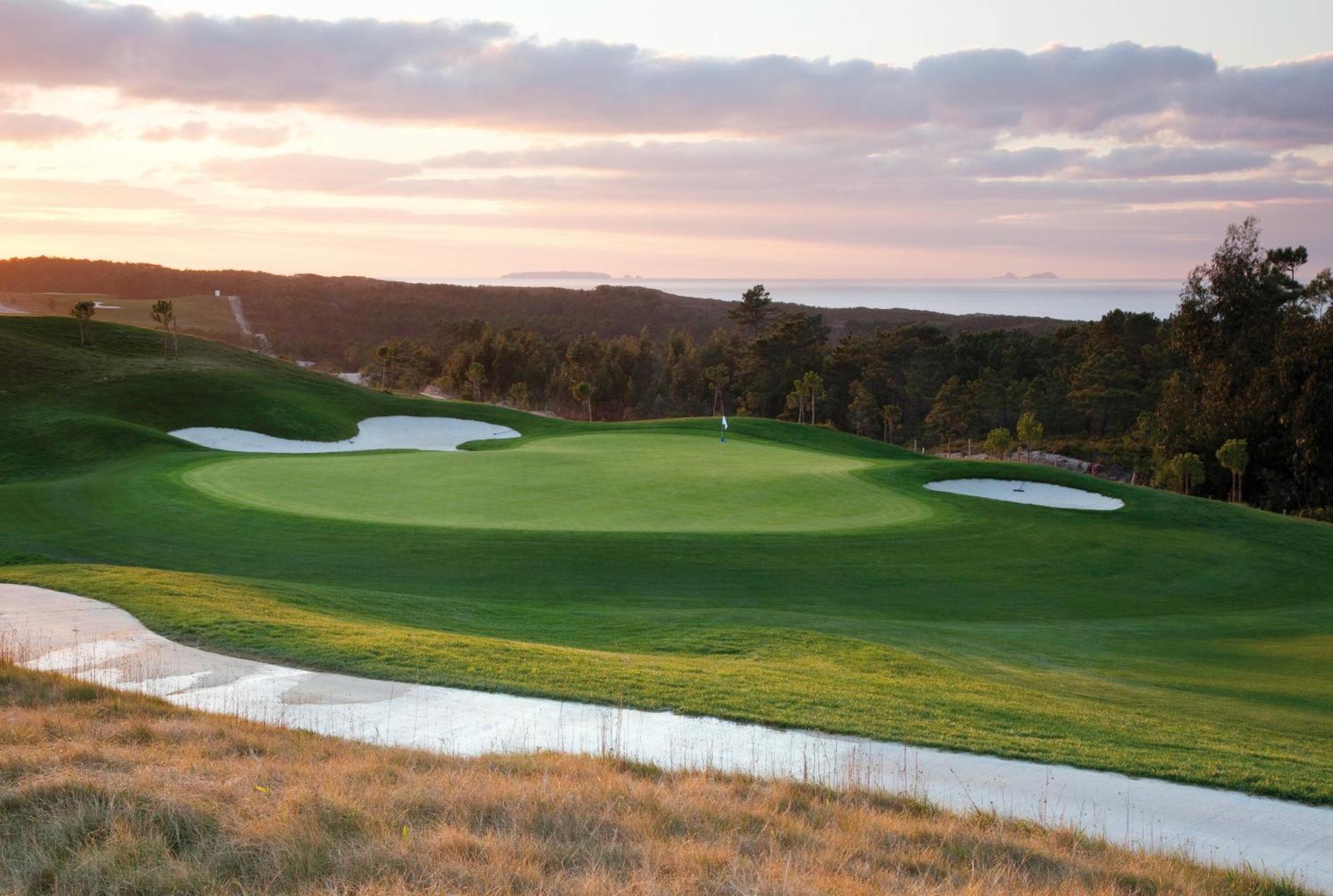 Royal Obidos Scenic Resort Praia del Rei Εξωτερικό φωτογραφία The 18th hole at Torrey Pines